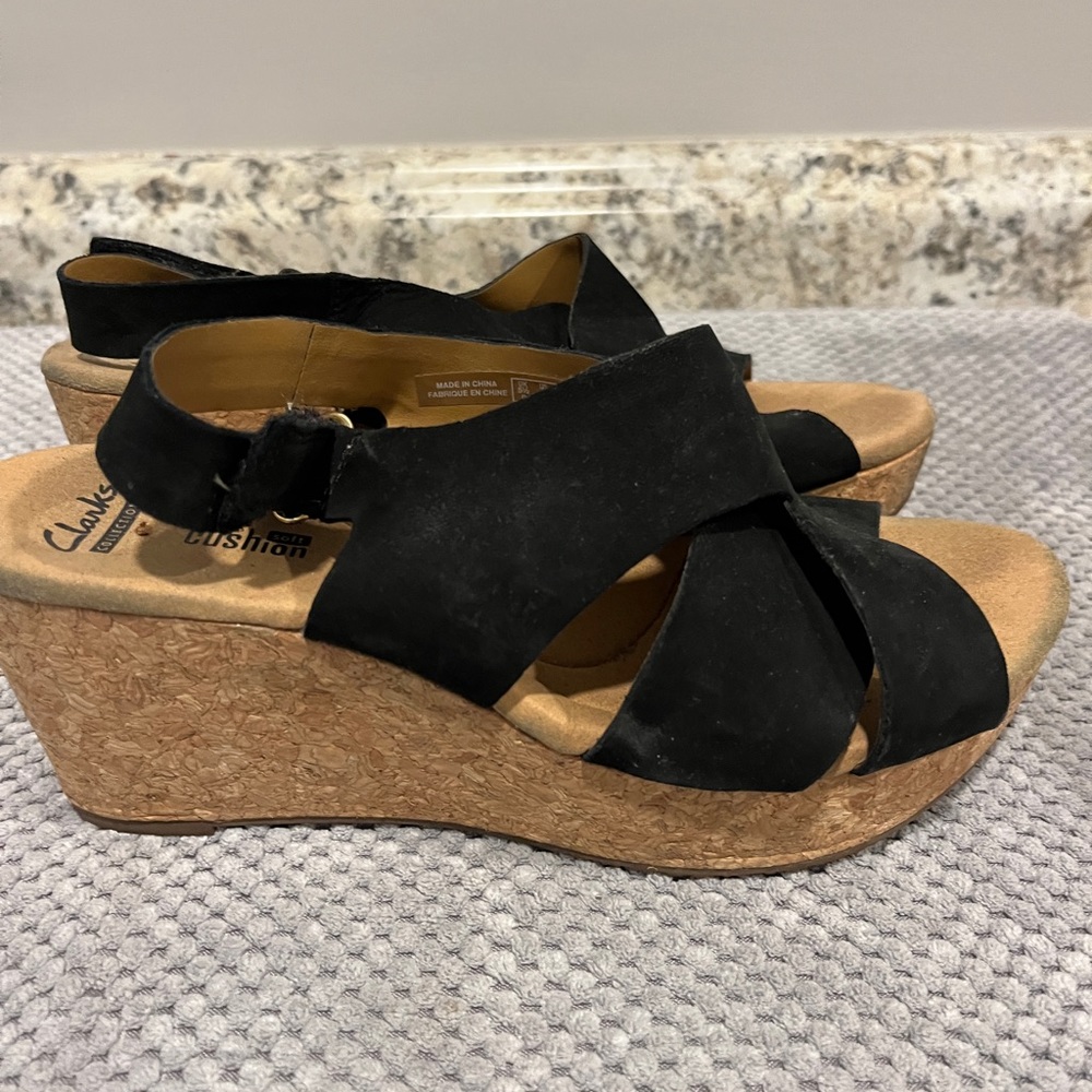 Clarks black shoe